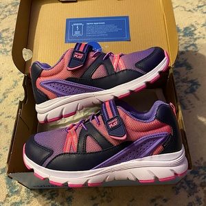 Stride Rite Girls’ Sneakers Tennis Shoes size 13.5W